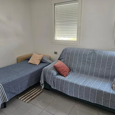 בית אירוח Roque Del Conde